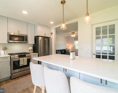 1129 Jefferson Avenue - Photo Thumbnail 10