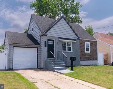 1129 Jefferson Avenue - Photo Thumbnail 1