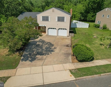 701 Crestbrook Avenue - Photo Thumbnail 43