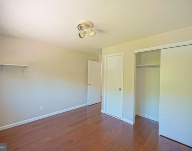 701 Crestbrook Avenue - Photo Thumbnail 24