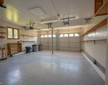 701 Crestbrook Avenue - Photo Thumbnail 35