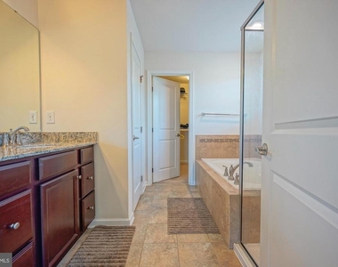 27 Carrington Way - Photo Thumbnail 20