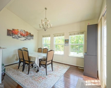 27 Carrington Way - Photo Thumbnail 10
