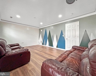 33 Mountie Lane - Photo Thumbnail 11