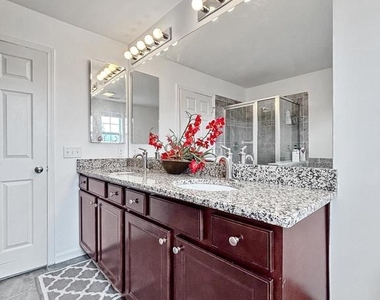 33 Mountie Lane - Photo Thumbnail 50