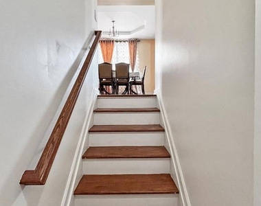 33 Mountie Lane - Photo Thumbnail 16