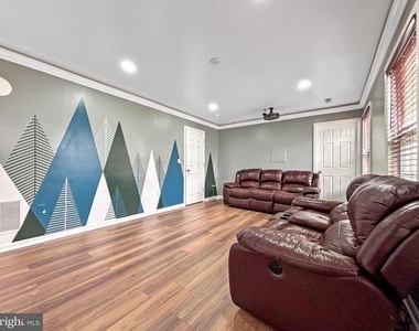 33 Mountie Lane - Photo Thumbnail 10