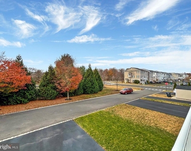 33 Mountie Lane - Photo Thumbnail 63
