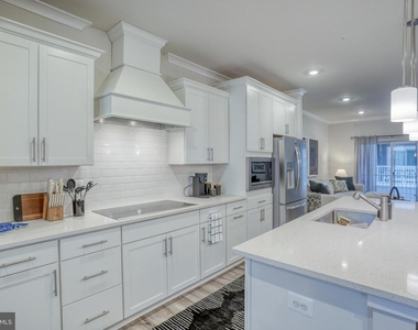 14304 Sinepuxent Avenue - Photo Thumbnail 12