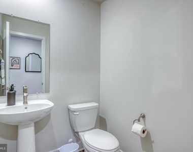 14304 Sinepuxent Avenue - Photo Thumbnail 6