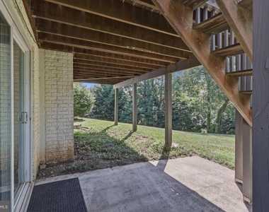 1949 Winston Drive - Photo Thumbnail 39