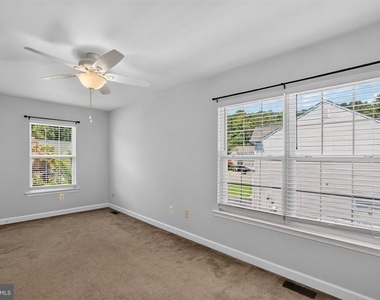 48262 Easton Court - Photo Thumbnail 6