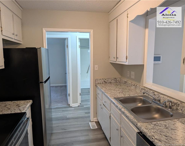482 Corning Place - Photo Thumbnail 8