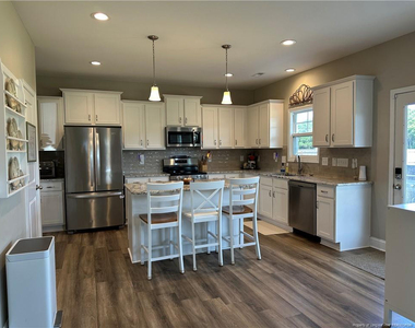 1605 Ranch House Court - Photo Thumbnail 9
