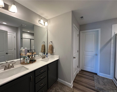 1605 Ranch House Court - Photo Thumbnail 21
