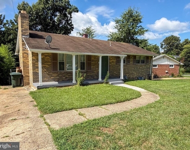 9222 Limestone Place - Photo Thumbnail 2