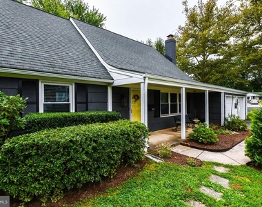 4105 Yardley Court - Photo Thumbnail 6