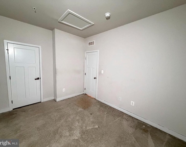 4812 Crest View Drive - Photo Thumbnail 17