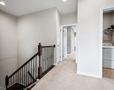 7610 Hubble Drive - Photo Thumbnail 19