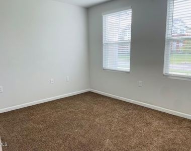2453 Kasota Lane - Photo Thumbnail 28