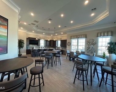 2453 Kasota Lane - Photo Thumbnail 12