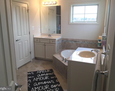 13251 Tivoli Lake Blvd Boulevard - Photo Thumbnail 13