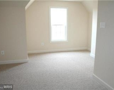 688 Pullman Place - Photo Thumbnail 17