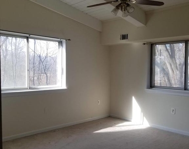 11400 Cherry Hill Road - Photo Thumbnail 9