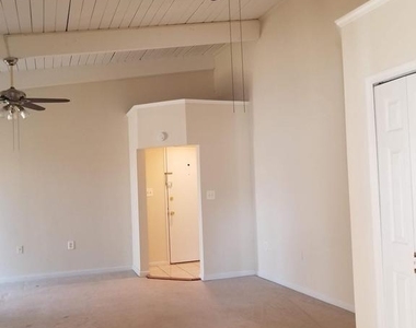 11400 Cherry Hill Road - Photo Thumbnail 6