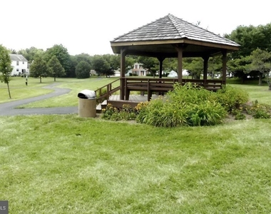 3121 Benton Square Drive - Photo Thumbnail 3