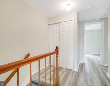 3121 Benton Square Drive - Photo Thumbnail 18