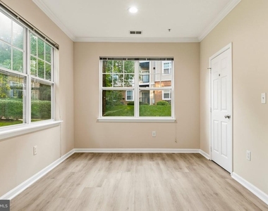 13501 Derry Glen Court - Photo Thumbnail 3
