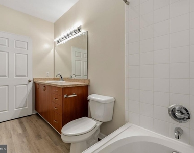 13501 Derry Glen Court - Photo Thumbnail 8