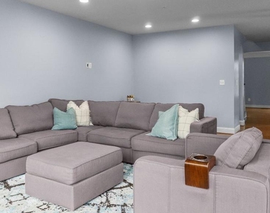 132 Liriope Place - Photo Thumbnail 21
