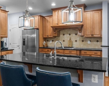 132 Liriope Place - Photo Thumbnail 5