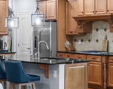 132 Liriope Place - Photo Thumbnail 7