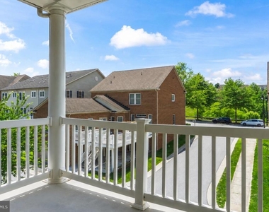 132 Liriope Place - Photo Thumbnail 48