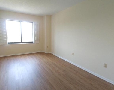 3310 N Leisure World Boulevard - Photo Thumbnail 21
