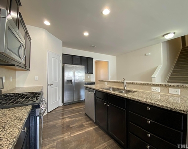 8016 Matinvesi Street - Photo Thumbnail 10