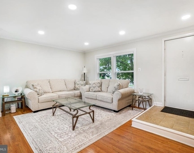12911 Walnut View Court - Photo Thumbnail 6