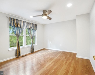 12911 Walnut View Court - Photo Thumbnail 3
