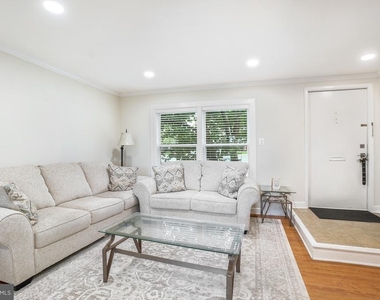 12911 Walnut View Court - Photo Thumbnail 7