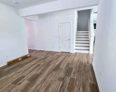 1544 Underbrush Drive - Photo Thumbnail 8