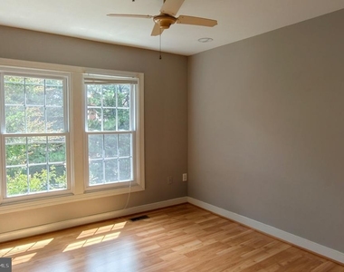 15726 Cherry Blossom Lane - Photo Thumbnail 4