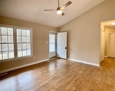 516 Contessa Court - Photo Thumbnail 4
