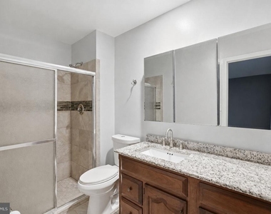 809 Woodley Drive - Photo Thumbnail 24