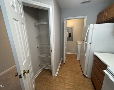 1950 Trailwood Heights Lane - Photo Thumbnail 11