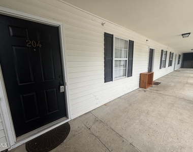 1950 Trailwood Heights Lane - Photo Thumbnail 36