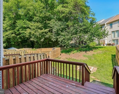 8134 Aspenwood Way - Photo Thumbnail 11