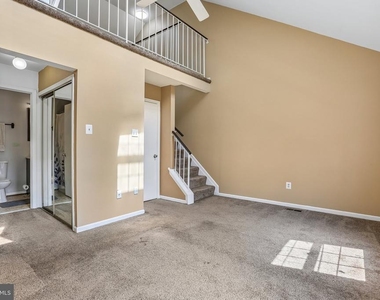 8134 Aspenwood Way - Photo Thumbnail 8